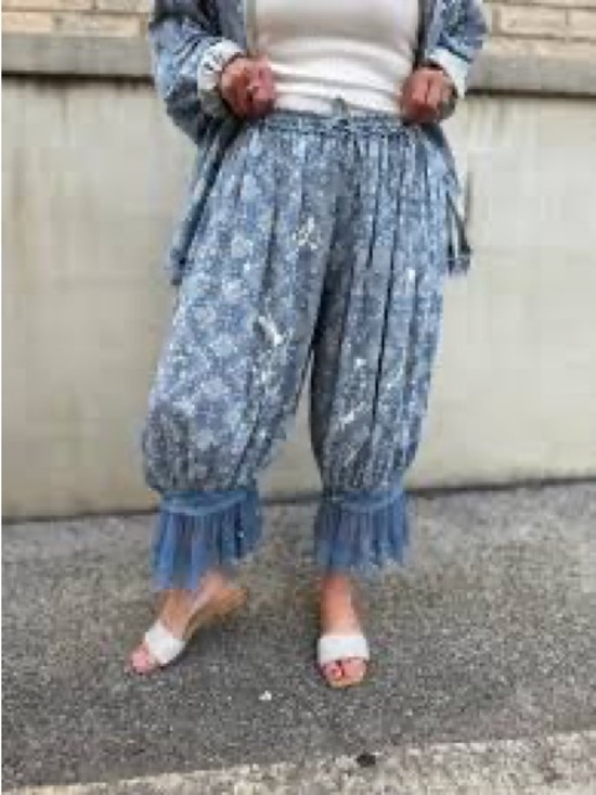 Oli & Hali Pants - Oli & Hali Blue Paisley & Lace Bloomers size Small